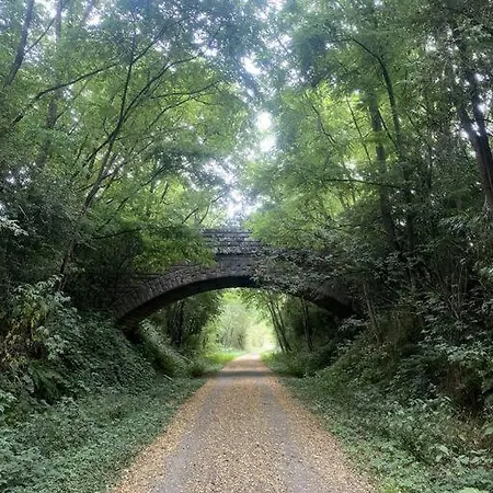 La Du Petit Moulin شاليه